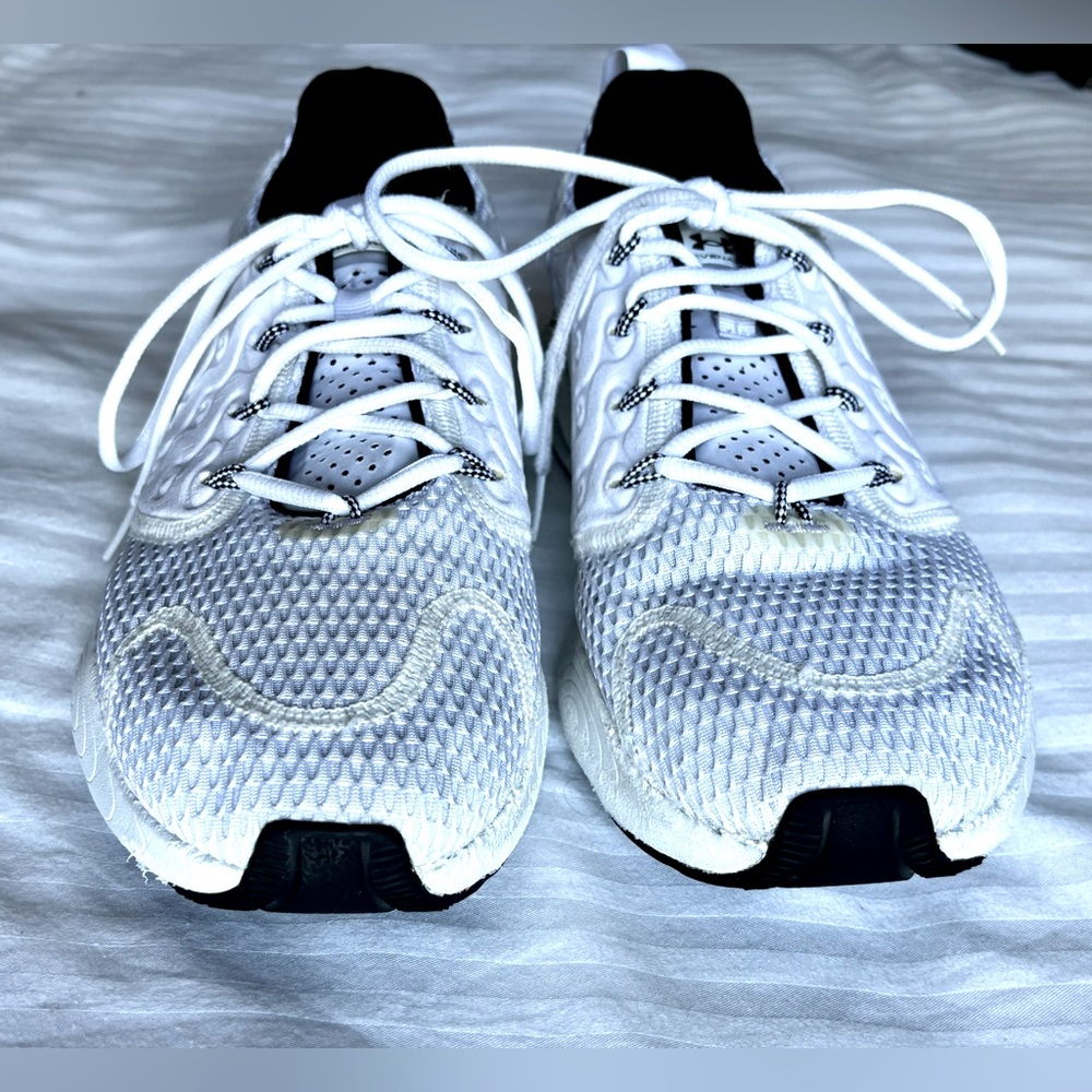 Under Armour Revenant Shoes - Picture 3 of 8